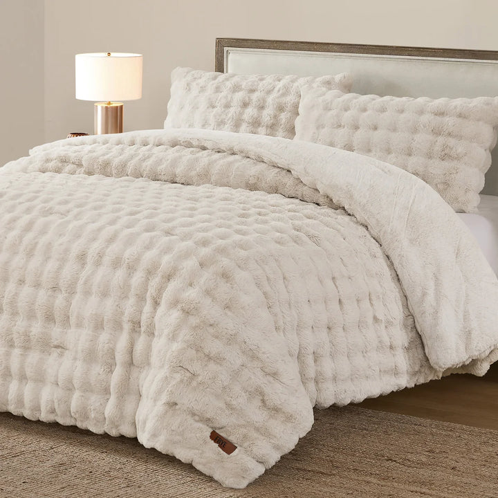 FRYE 3-Piece Faux Fur Comforter Set