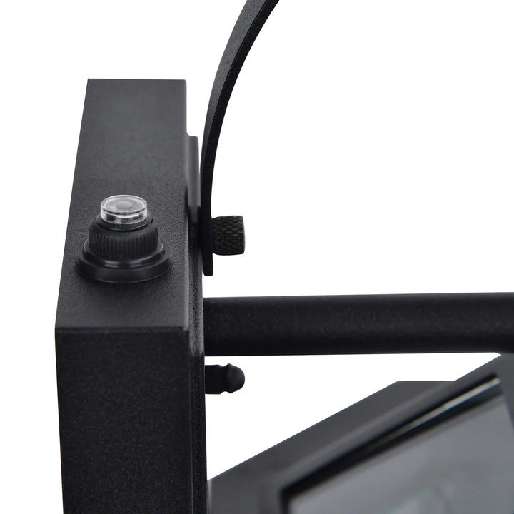 Lutec Traditional Outdoor Wall Light