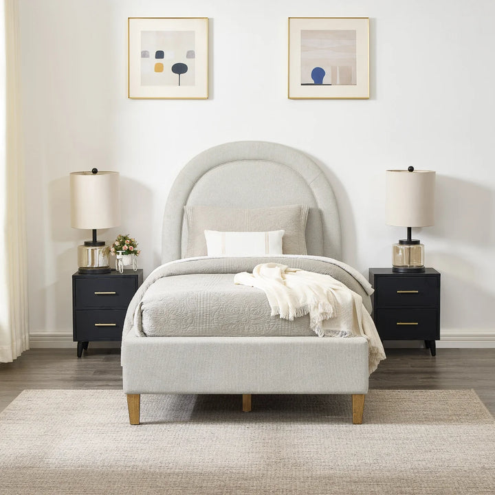 Thomasville Upholstered Platform Bed