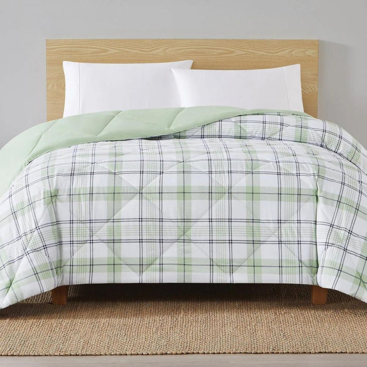 Simmons Down Alternative Comforter