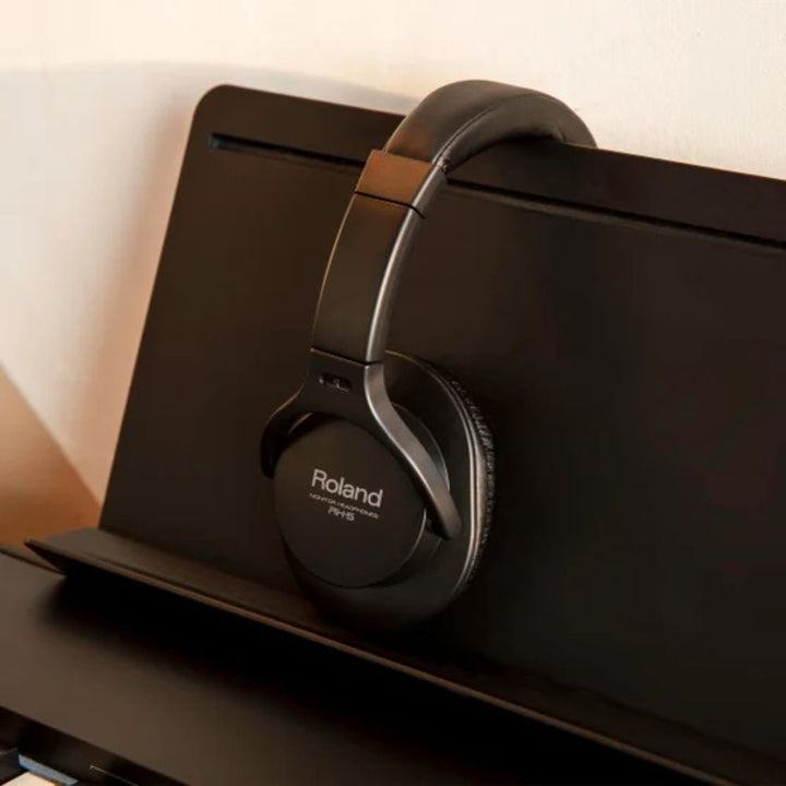 Roland - Digital piano with bench and headphones