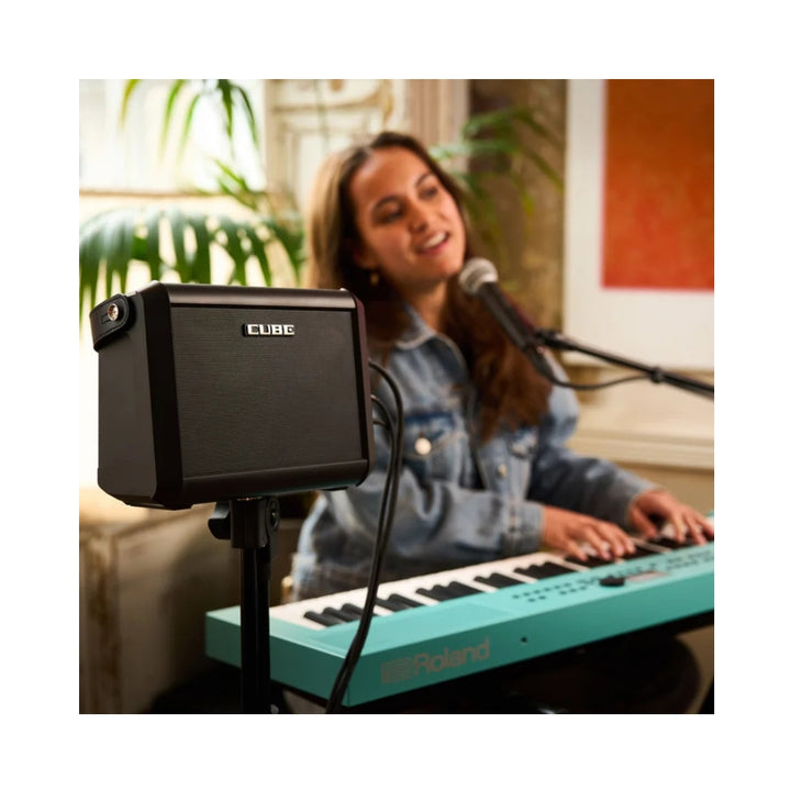 Roland - Rechargeable Multi-Instrument Amplifier Cube Street Mini