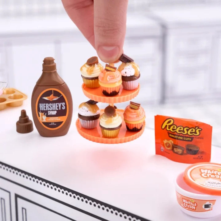 Miniverse by MGA – Make it a Hershey mini treat