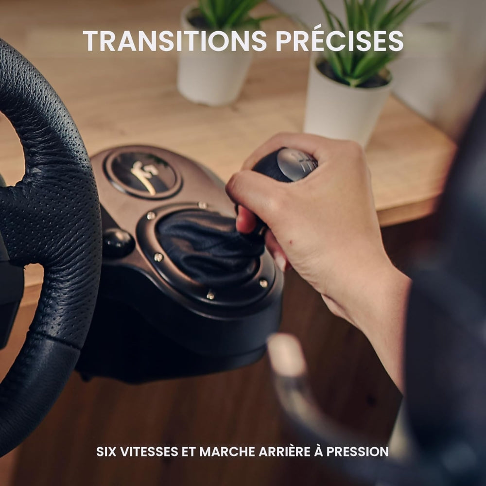 Logitech - Volant de course G920 Driving Force + pédales + levier de vitesse