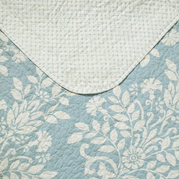 Laura Ashley - Quilt Set